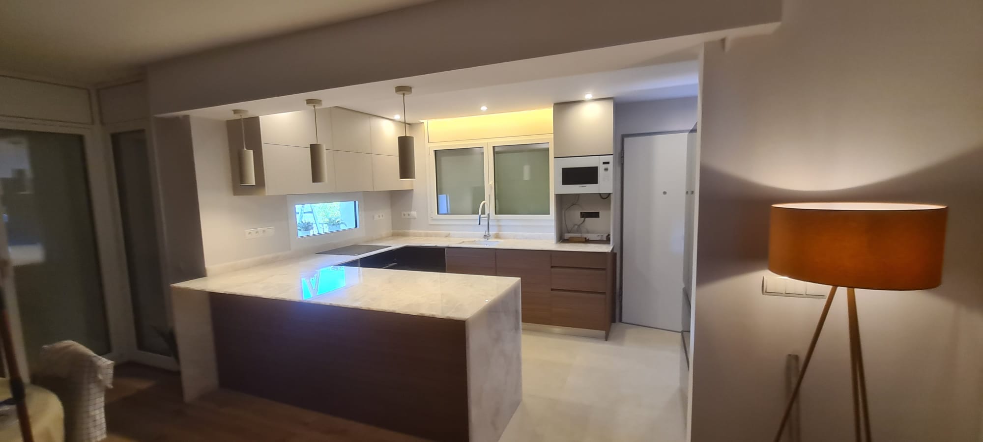 Cocina Abierta con Península